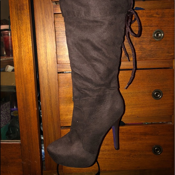 Boots - Picture 2 of 2